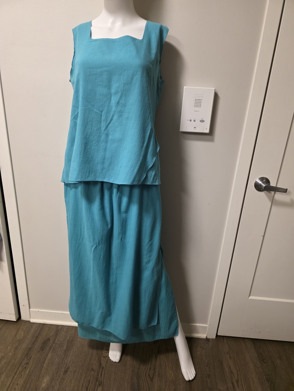 Turquoise Sleeveless Maxi Skirt and top, Sz large